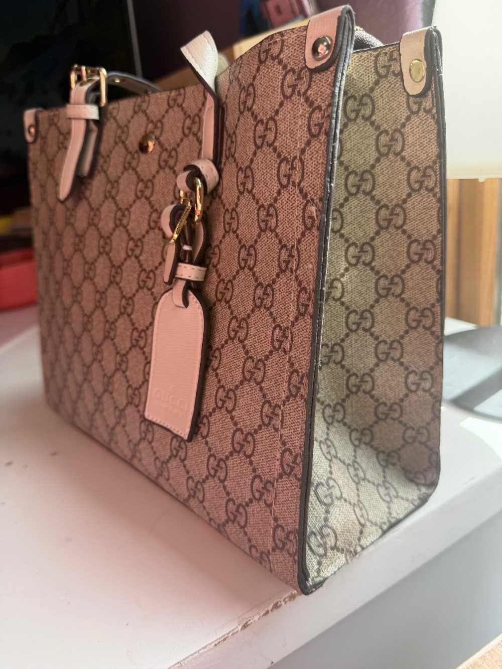 GUCCI GG Supreme Reversible Tote Bag Pink